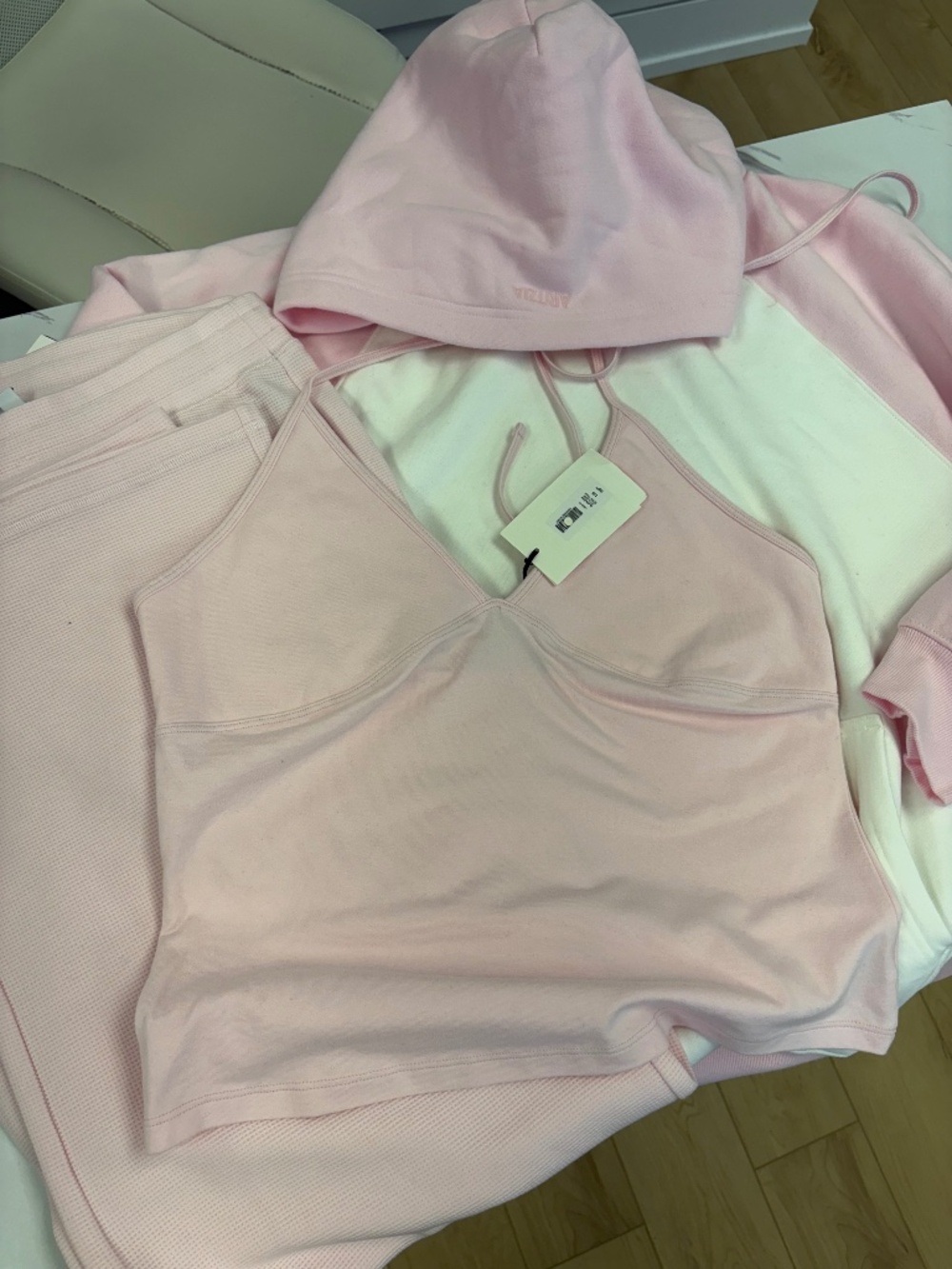 NWT aritzia villa pink set